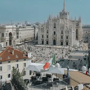 Apartment Prestige Boutique - Piazza Duomo View, Milan
