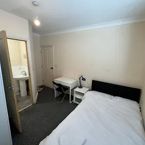 room-in-shared-property-central.brighton-hotels-england.com/